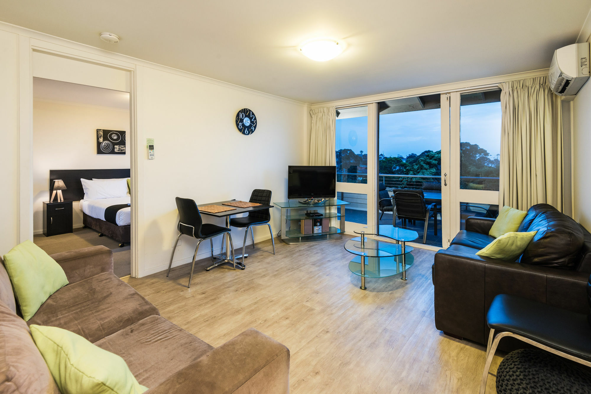 Horizon Holiday Apartments นารูมา ภายนอก รูปภาพ